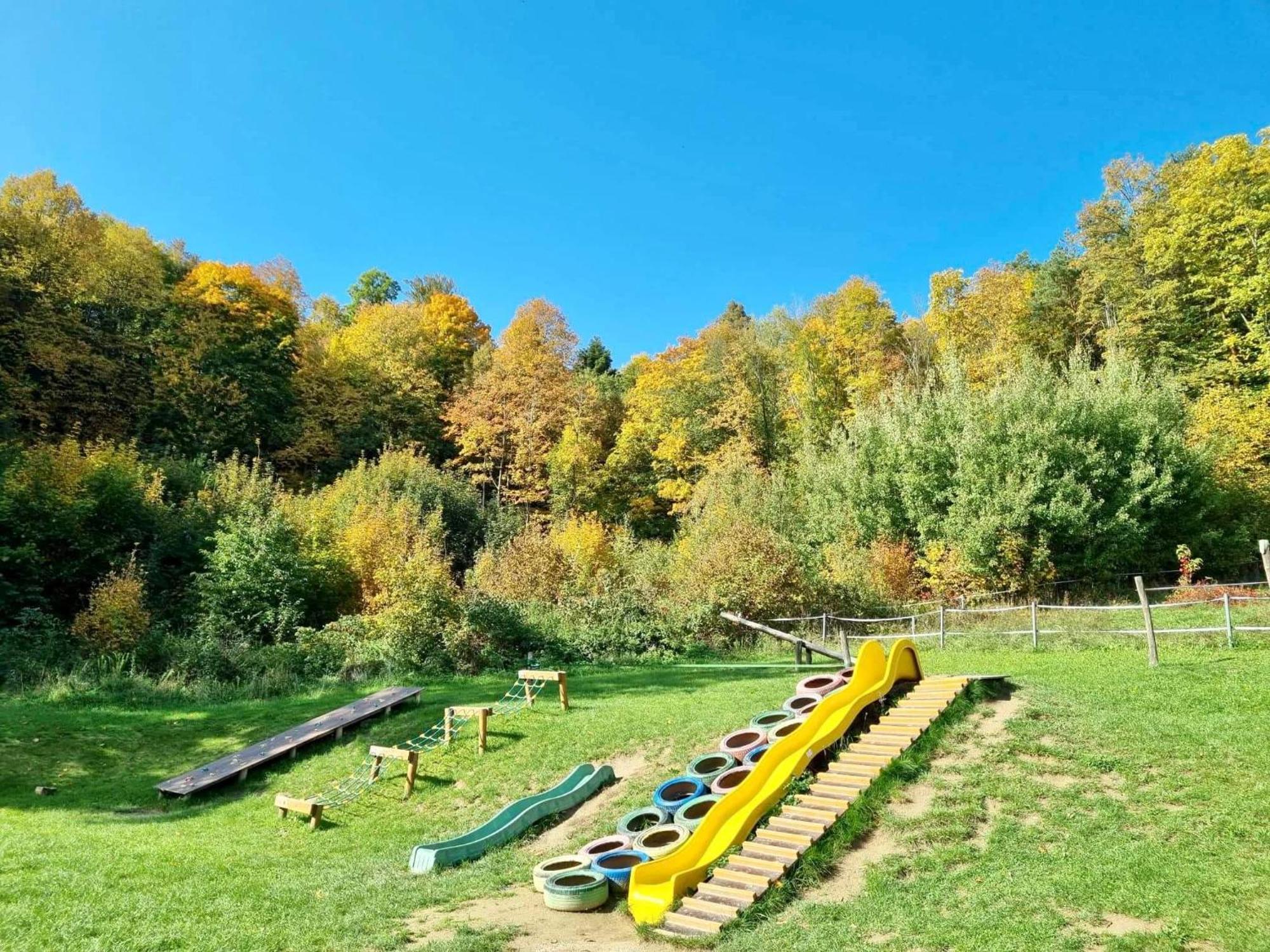 Restaurace A Penzion Bludovecek Экстерьер фото